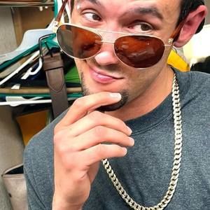 Meet your Posher, Joseph